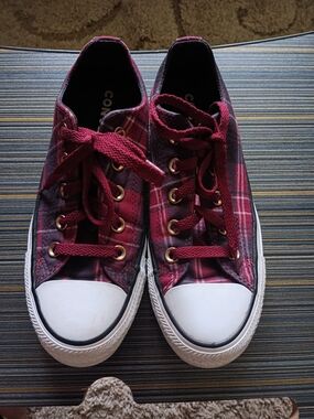 Converse Plaid Low-Top Sneakers in Burgundy,Blue and Black